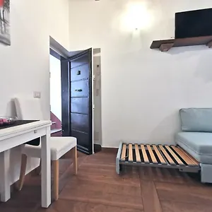  Apartment Romantica Navona