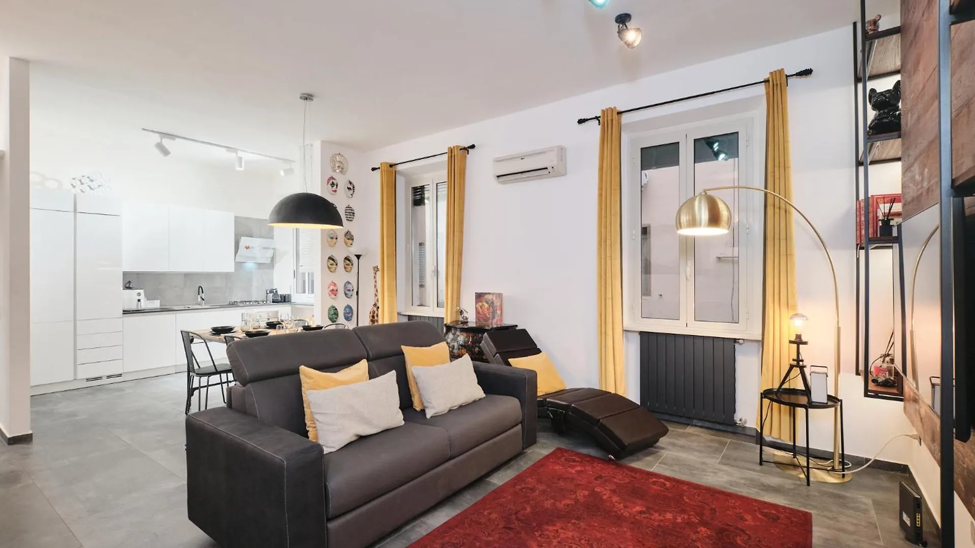 Elegante Appartamento A Pochi Passi Dal Centroの連絡先