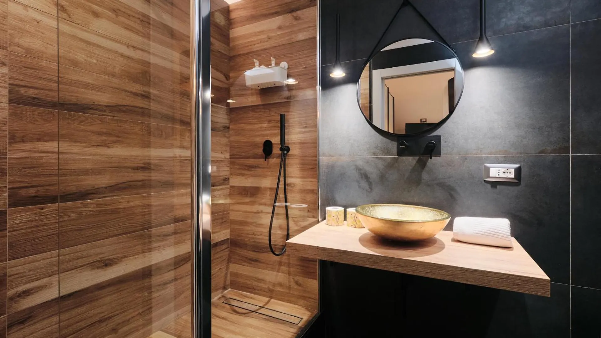 Elegante Appartamento A Pochi Passi Dal Centro ローマ アパート